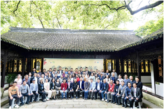 各省市在滬商會企業相聚上海醉白池以摜牌比賽促合作